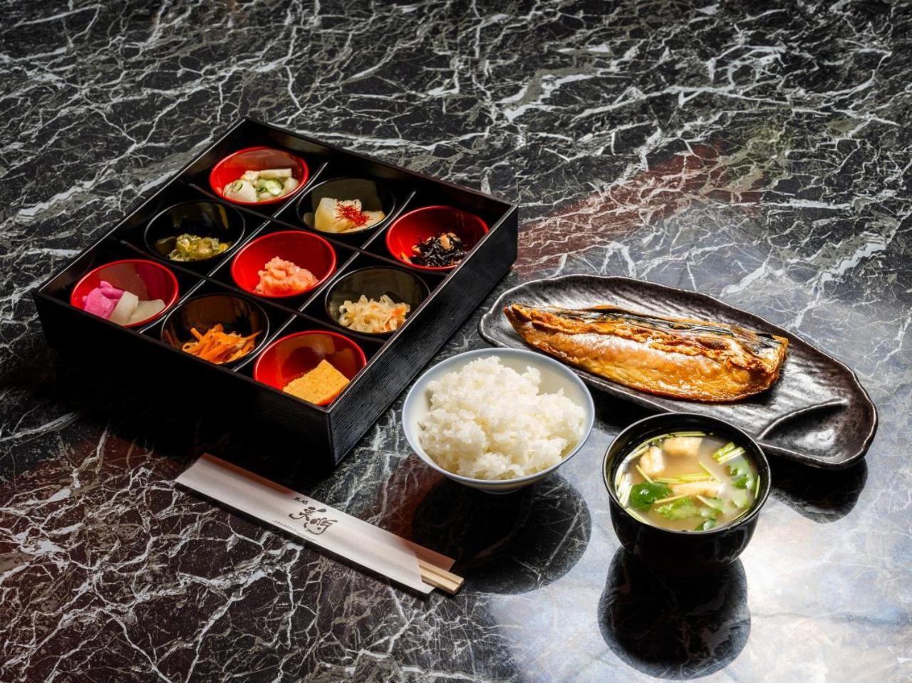 Apa Hotel Tsukiji Ekiminami Tokyo Exterior photo